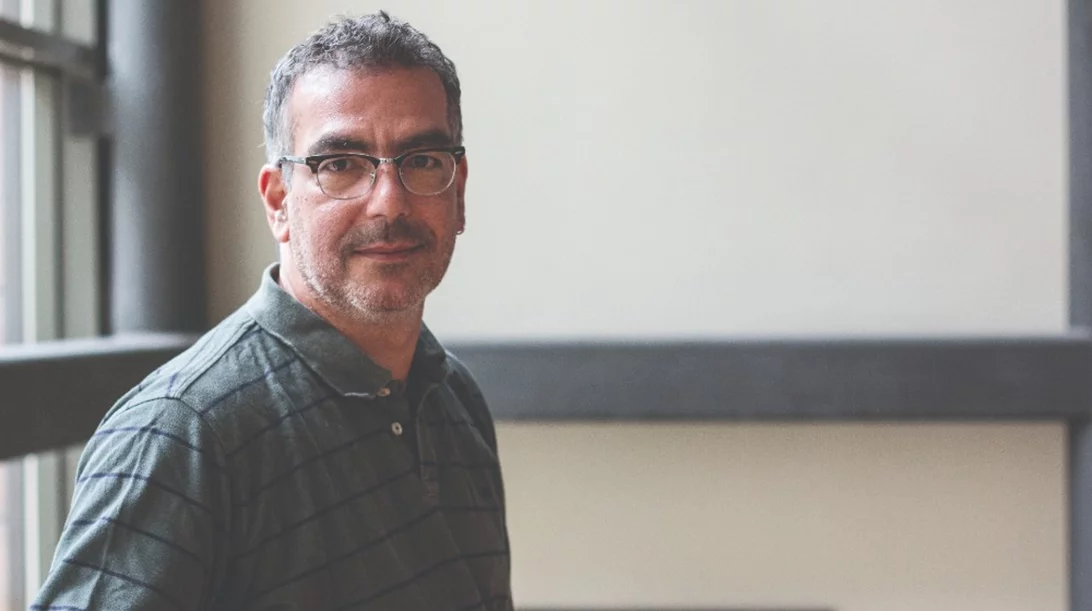 Θοδωρής Αμπαζής: «Ένα από τα βασικά ζητήματα που καταλάβαμε, επιτέλους, είναι το τέλος του καπιταλισμού»